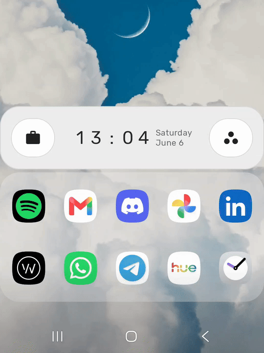Yasan Launcher changing the icon pack for a space.